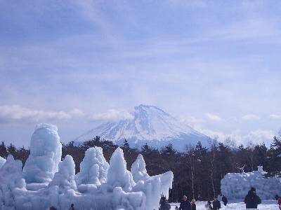 樹氷と富士山 (妻が撮影)